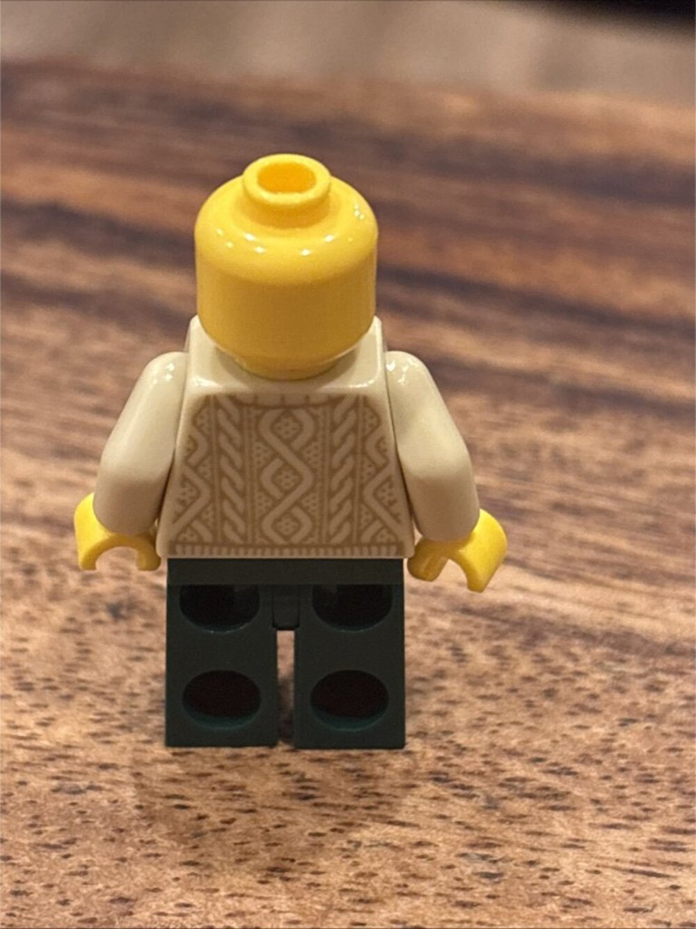 Lego Minifigure ( Authentic ) - Picture 2 of 2